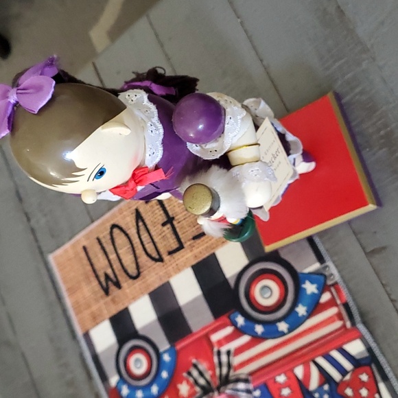 Nutcracker Limited Edition - Picture 8 of 10